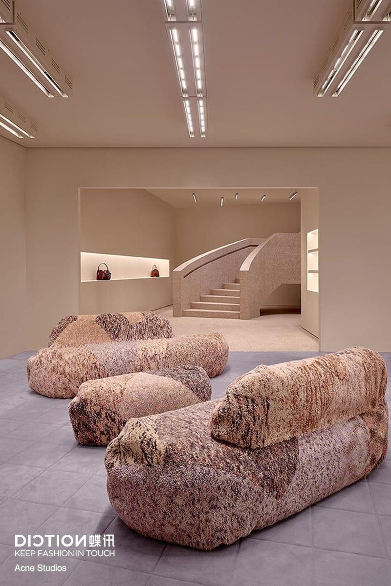ACNE STUDIOS / STORE / PPT P.5 / 03