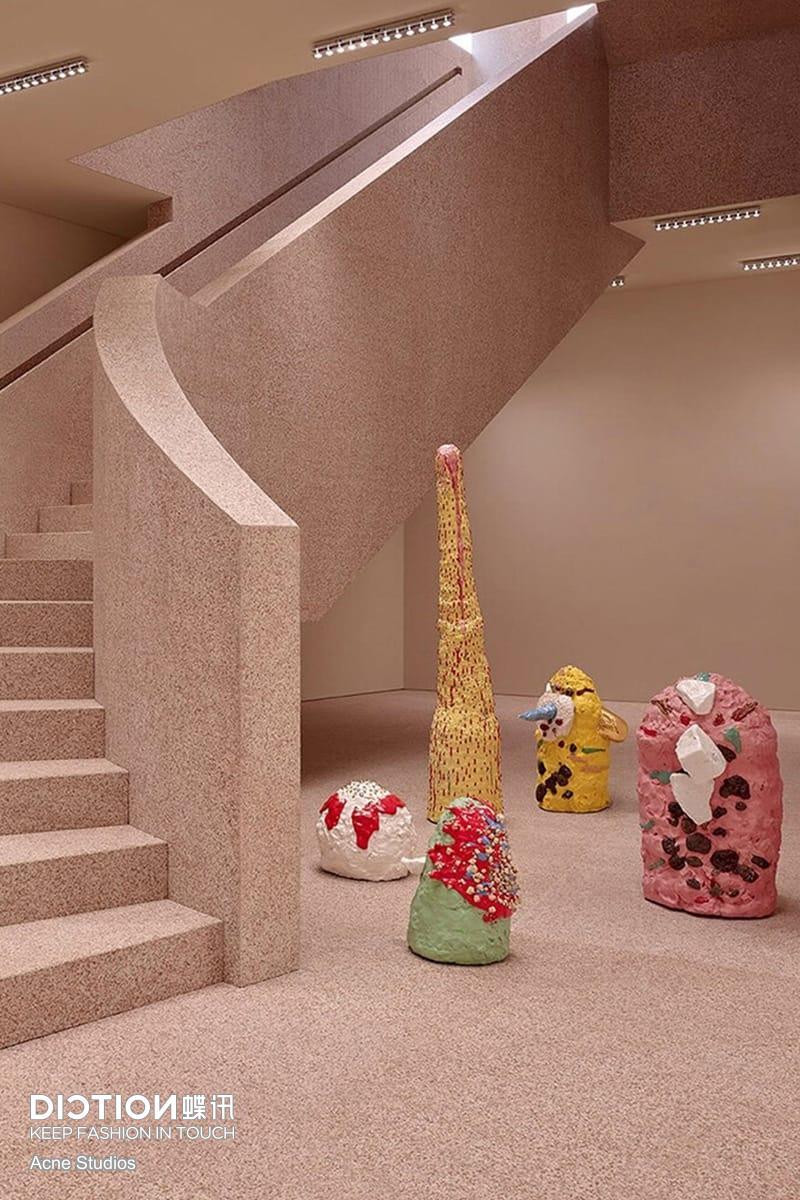 ACNE STUDIOS / STORE / PPT P.5 / 01