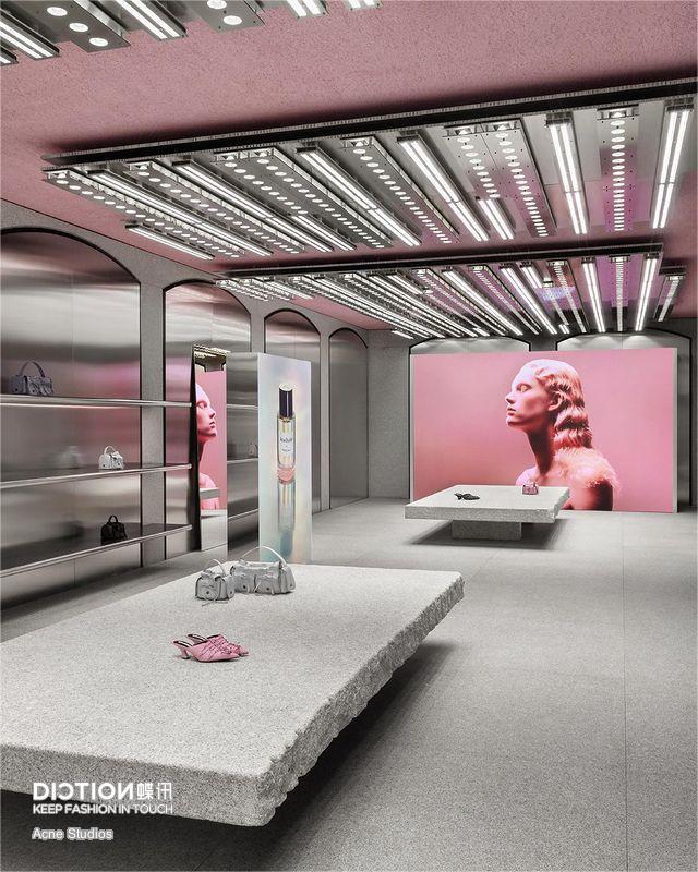 ACNE STUDIOS / POP-UP / PPT P.6 / 04