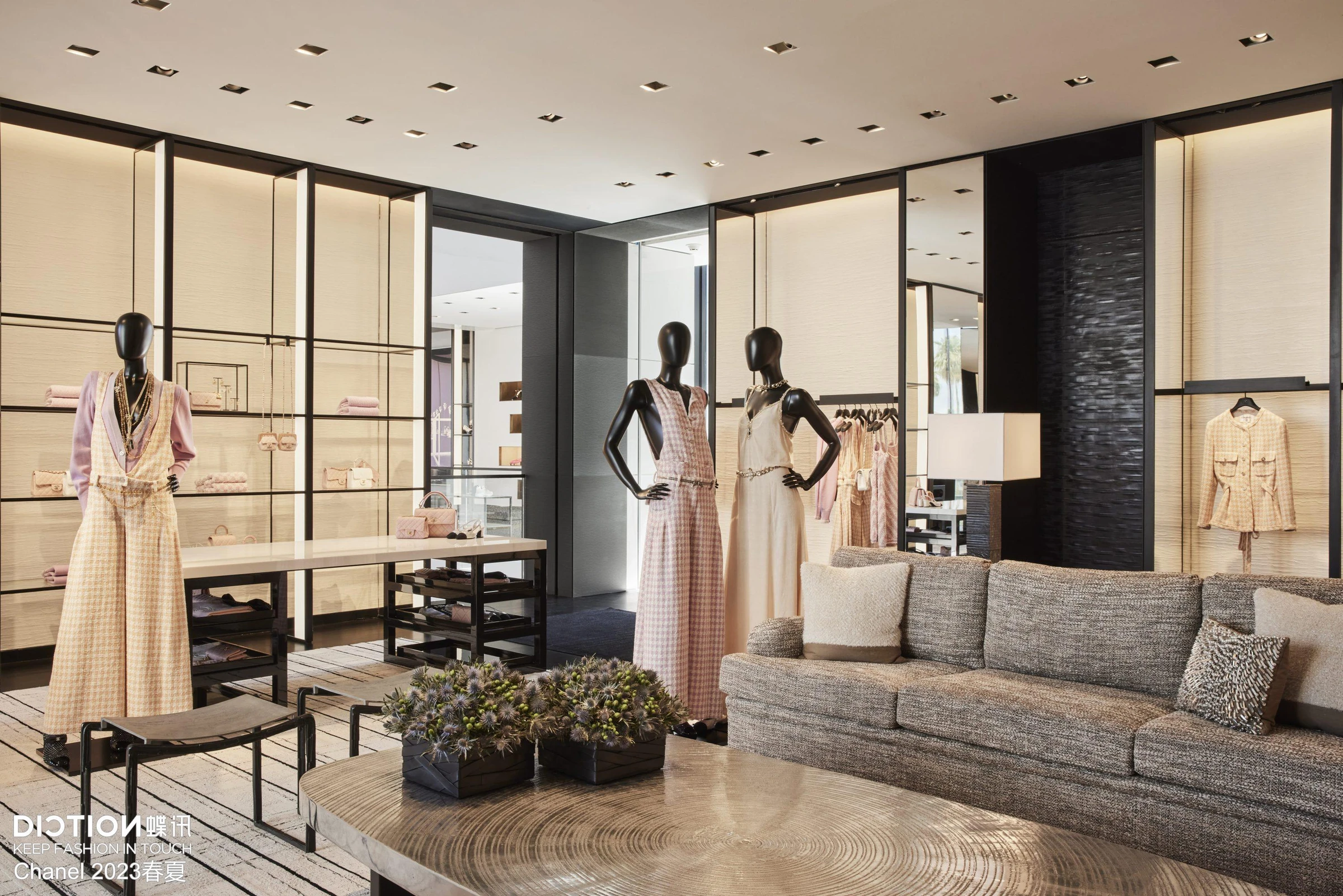 CHANEL / INTERIOR / PPT P.13 / 07