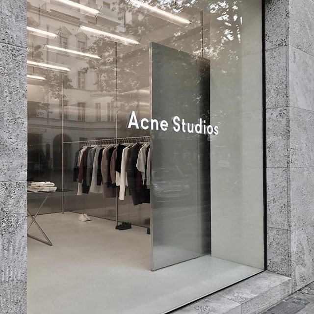 ACNE STUDIOS / GARMENT / PPT P.4 / 03