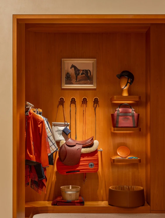 HERMES / GARMENT / PPT P.26 / 03
