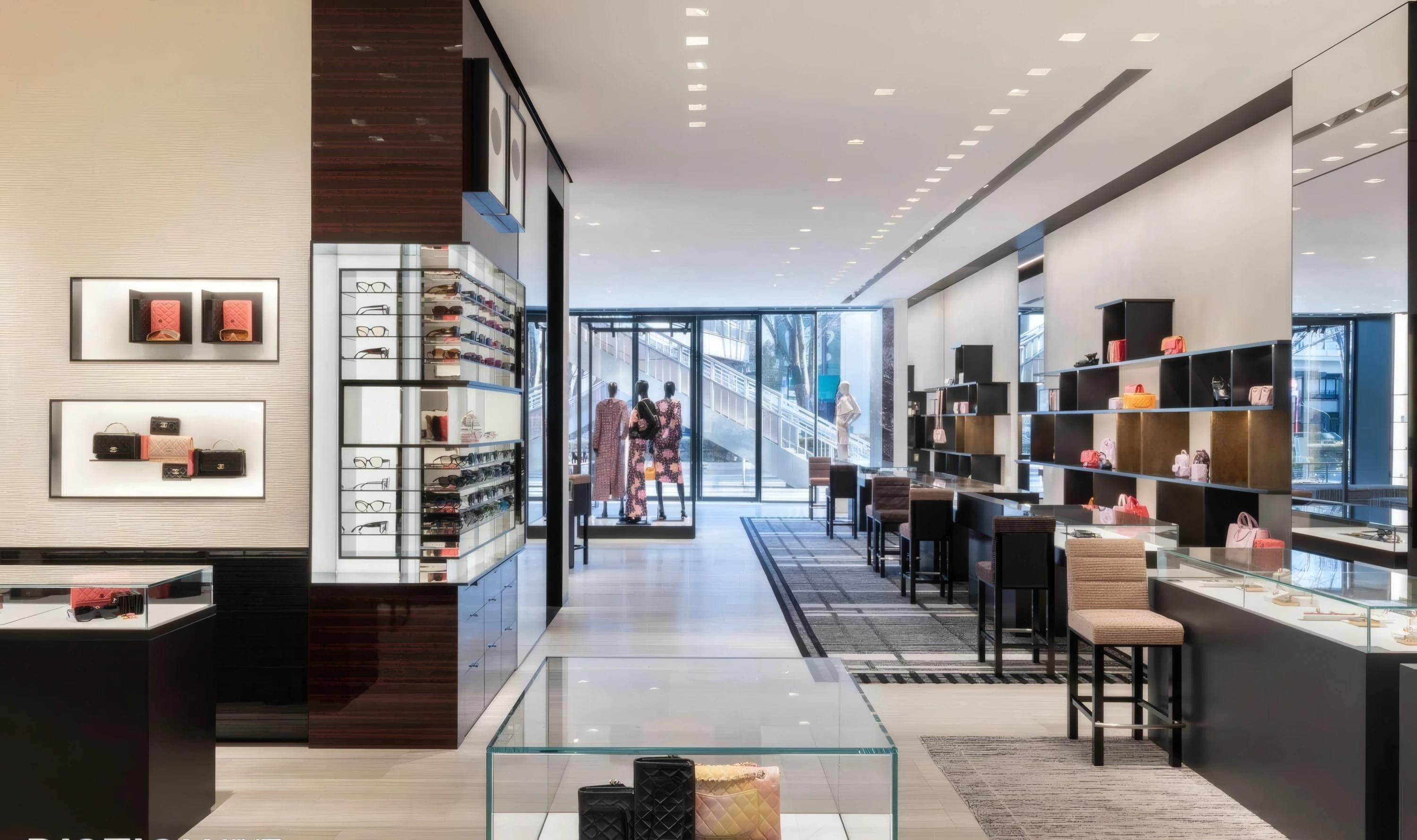 CHANEL 门店灯光系统分析