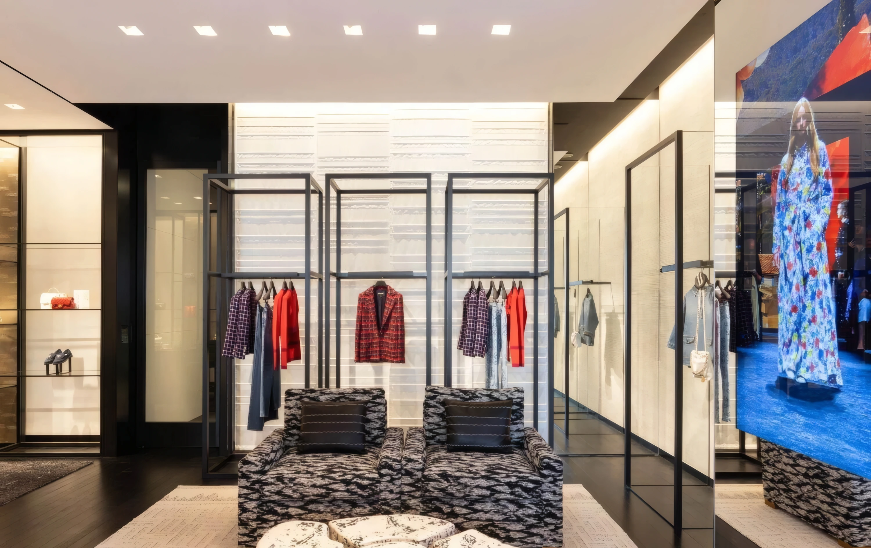 CHANEL 门店用色系统分析